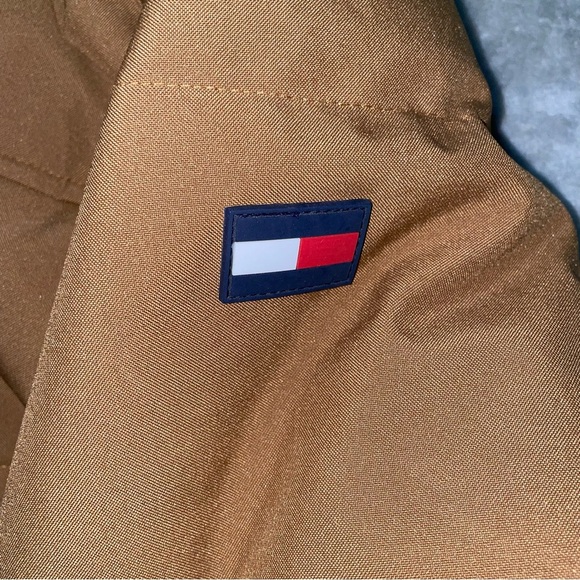 Tommy Hilfiger Tan Quilted Hooded Puffer Jacket Medium Winter Coat - Picture 4 of 12